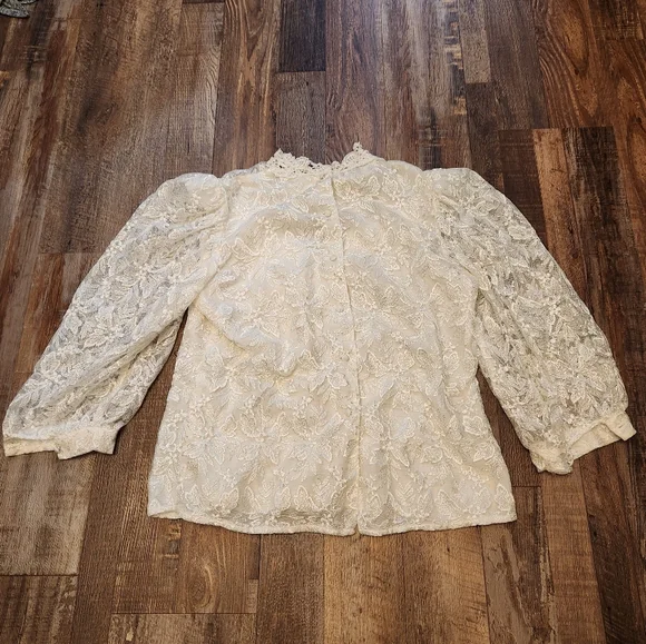 Vintage Liberty & Lucrezia Lace Top - Picture 2 of 5
